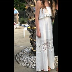 Altar’s state dress. Size small